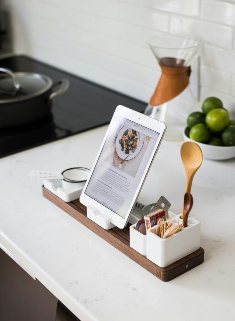 Tips for Organizing Kitchen Cabinets